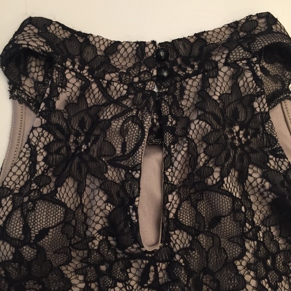 Black Lace halter style top - Picture 3 of 4